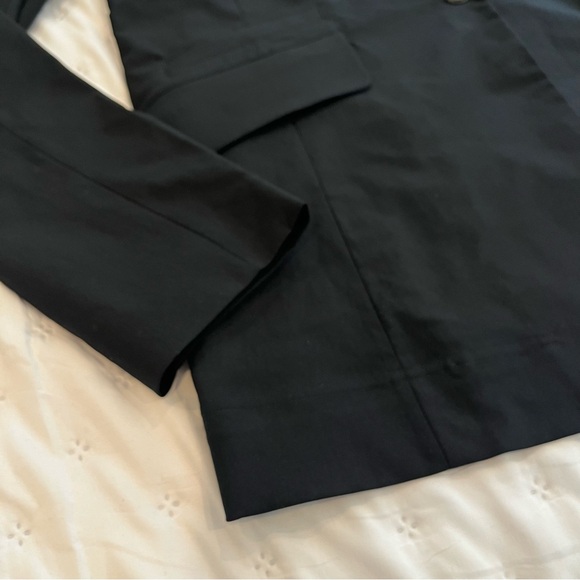 NWT Lululemon Relaxed-Fit Twill Blazer in Black - Picture 7 of 8